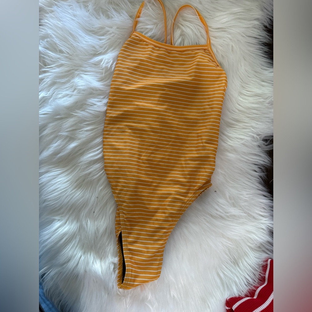 Jolyn Perry 28 RARE
